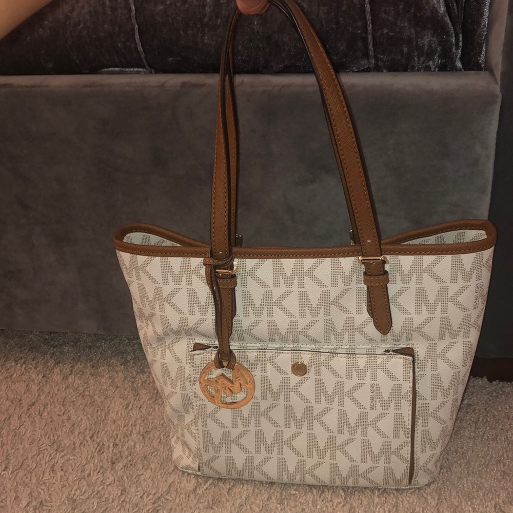 Small Michael Kors Vanilla Jet Set Tote